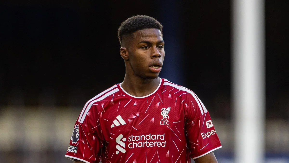 El Liverpool cede al hondureño Keyrol Figueroa al Port Vale para la temporada 2026-27