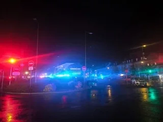Une voiture fonce sur un groupe de personnes à Caen : au moins un mort et plusieurs victimes en urgence absolue