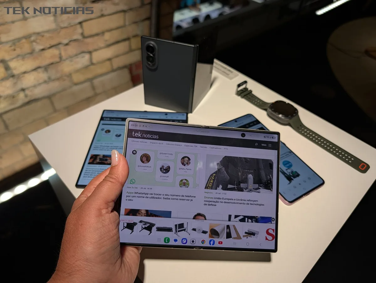 Samsung prepara cinco dobráveis para 2027 e pode apostar num formato com ecrã ainda mais largo