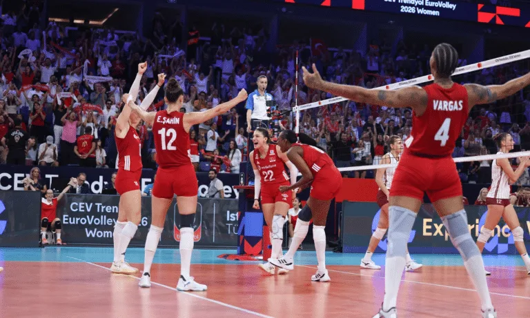 Brasil vira tie-break para vencer a Polônia e liderar grupo no Mundial Sub-17