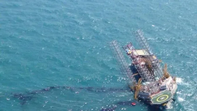 Petrolífera mexicana tentar conter derrame de petróleo no Golfo do México