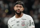 Pouca bola e individualismo: Memphis vira pivô de incômodo no Corinthians
