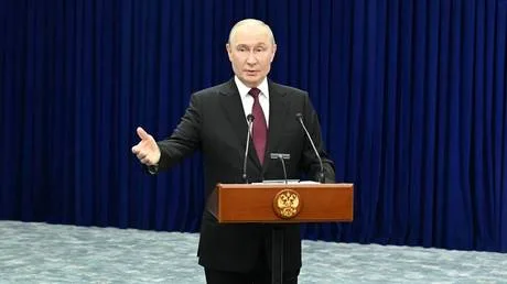 ‘Military secret’: Putin keeps Kiev and London guessing over Russia’s ‘legitimate targets’ (KEY REMARKS)