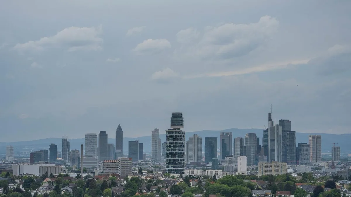 Ende der heißen Tage: Kühlere Temperaturen und Regen in Hessen
