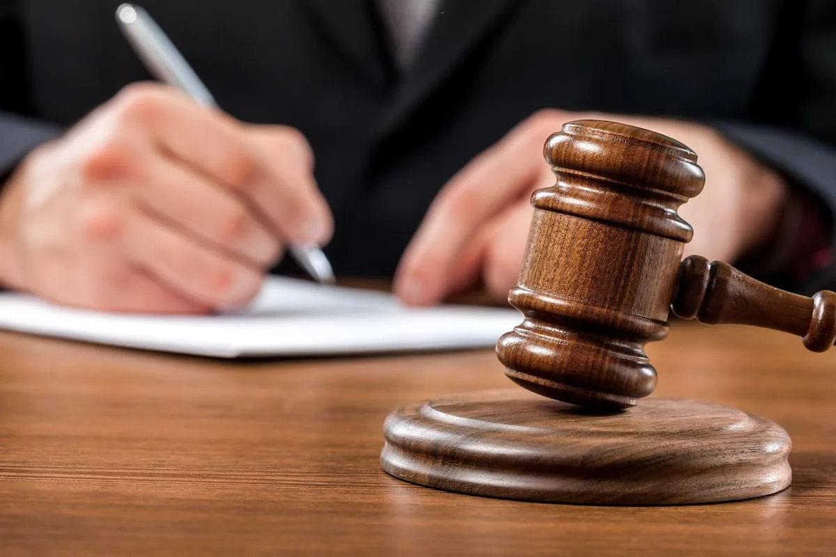 Convicted woman wins appeal over her children’s welfare