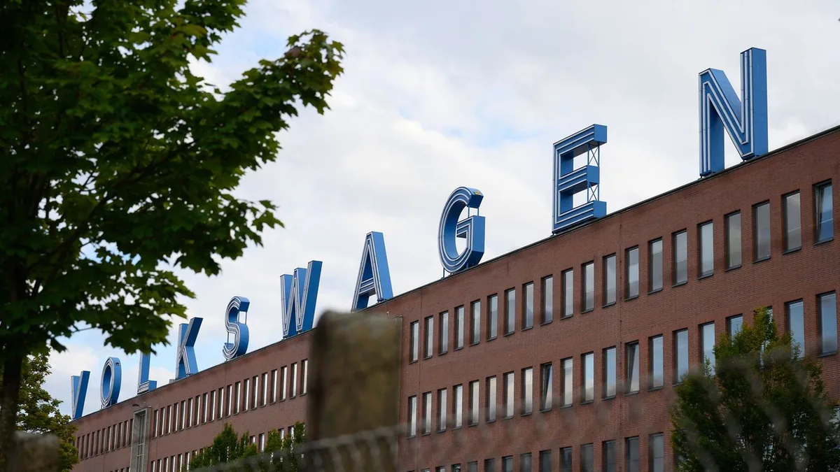 Sorge vor Stellenabbau: Versammlung im VW Werk Kassel: Betriebsrat pocht auf Zusagen