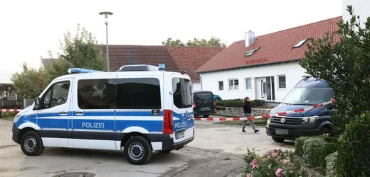 Tatverdächtiger besaß zehn Schusswaffen und wurde bei Festnahme schwer verletzt