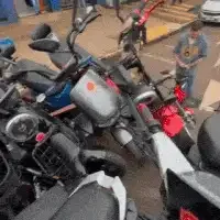 Venda irregular de motos elétricas leva cinco suspeitos à prisão