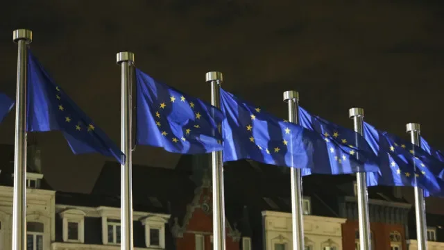 UE considera conversações com China 1.º passo para reequilibrar comércio