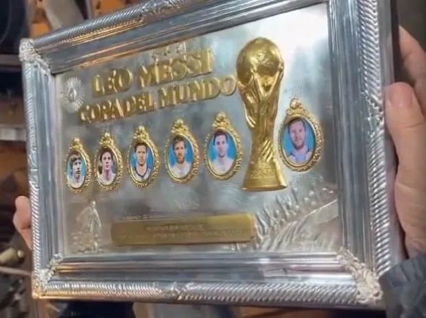 Juan Carlos Pallarols hizo una pieza para Lionel Messi que repasa su trayectoria mundialista: “Fueron millones de sueños inspirados”