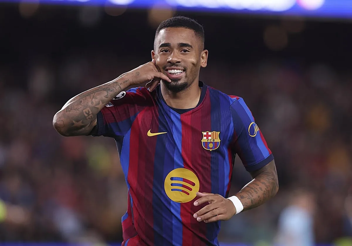 Dónde ver en televisión y online el Barcelona - Racing de Santander y a qué hora es el partido de LaLiga hoy