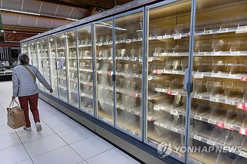 프랑스 "냉장고 해킹 피해 슈퍼 700곳…식량안보 건드렸다"