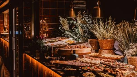 El brunch de Brach Madrid que convierte los domingos en el plan más francés de la Gran Vía