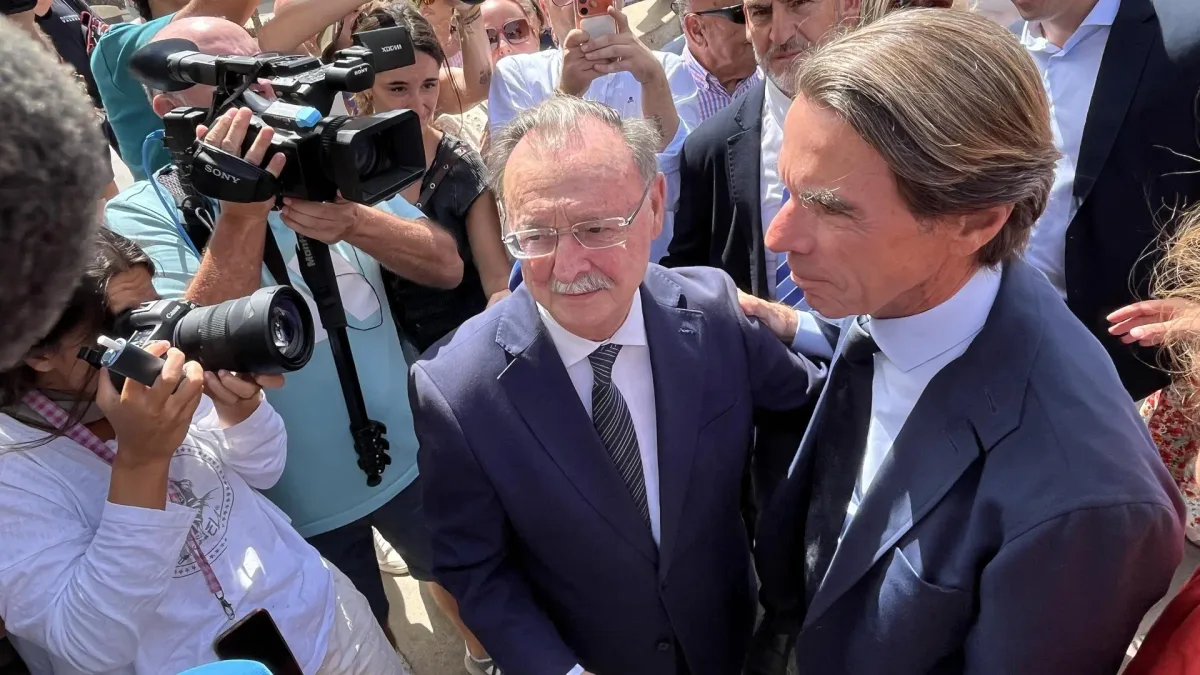 Aznar reclama actuar con "firmeza" en Ceuta y apoya el retorno de todos los inmigrantes: "La soberanía nacional no tiene vacaciones"
