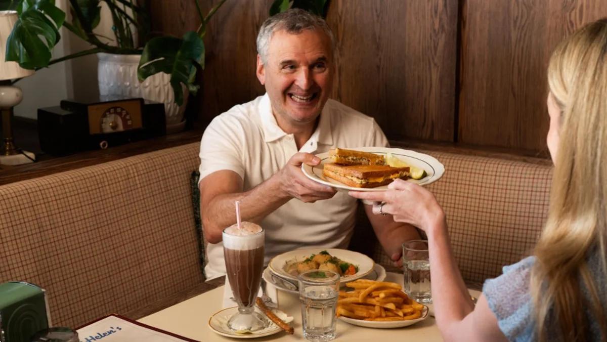 Eager to Skip the Wait at Phil Rosenthal’s L.A. Diner? The ‘Everybody Loves Raymond’ Creator Wants to Do You One Better