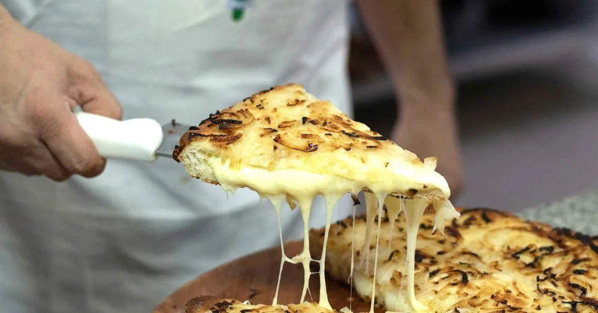 La Noche de la Pizza y la Empanada 2026: cuándo y en que pizzerías habrá descuentos del 50% y promociones 3x2