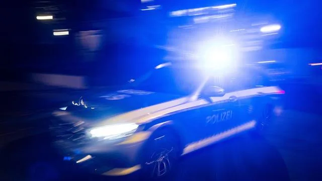 Randale in Tankstelle: Mann wirft Bierdosen auf Verkäufer und demoliert Kasse
