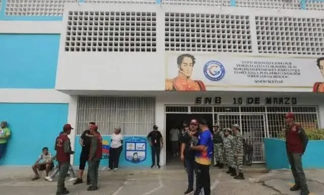 Ministerio de Educación dice que desocupará esta semana 19 escuelas usadas como refugios tras los sismos