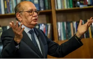 Gilmar envia ofício apontando condução indevida no julgamento sobre diretor da PF