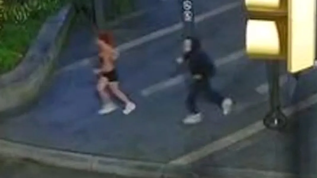 Albtraum für Frau in den USA - Maskenmann verfolgt Joggerin