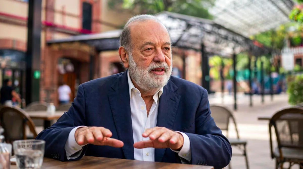 Carlos Slim compró estas fábricas en CDMX y las convirtió en plazas comerciales que hoy son parte de su imperio