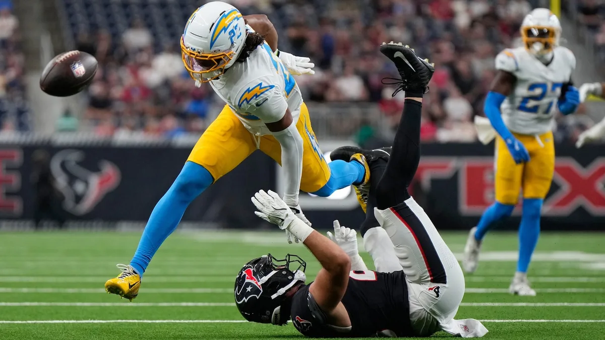 Texans' DeMeco Ryans praises rookie Marlin Klein after catch vs Chargers in his NFL debut