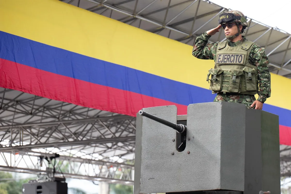 De la Espriella renueva la cúpula militar de Colombia para hacer frente al "narcoterrorismo"