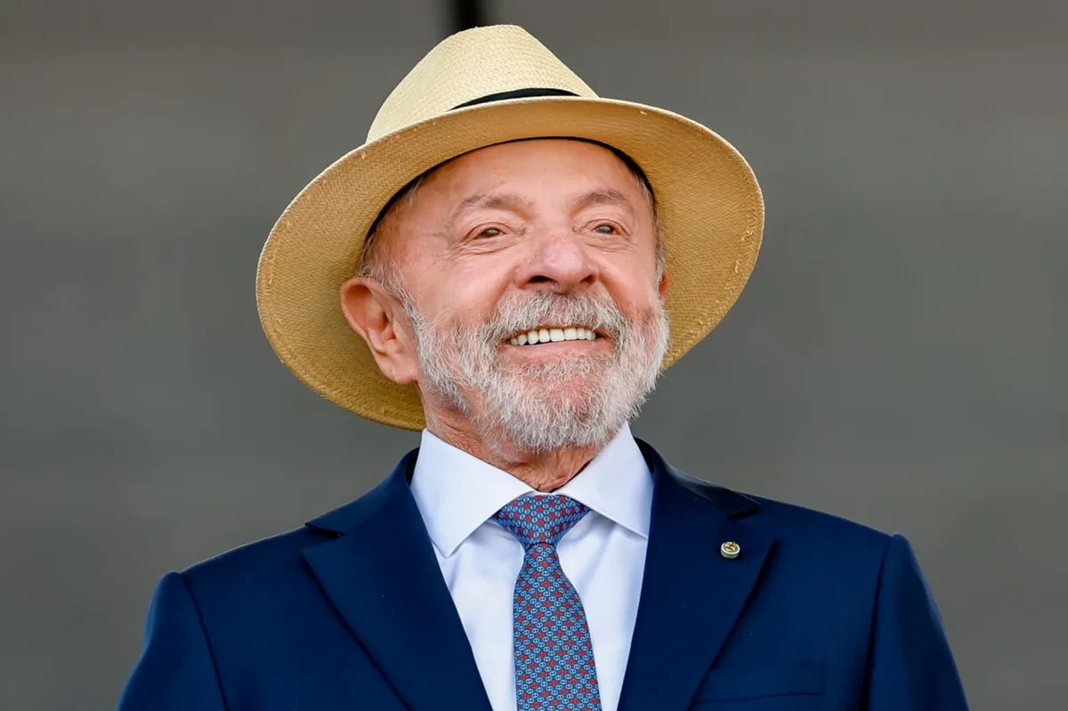 PT esperava 1,3 mil doações, mas vaquinha de Lula consegue apenas 891 no primeiro dia