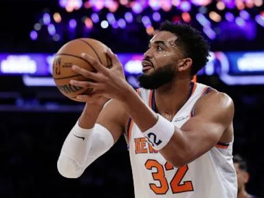 Knicks say they are pausing contract negotiations and will focus solely on preparing for the season