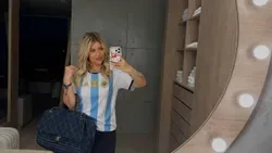 «Vende-se camisola argentina, pouco uso: 11 euros» (outch, esta doeu...)