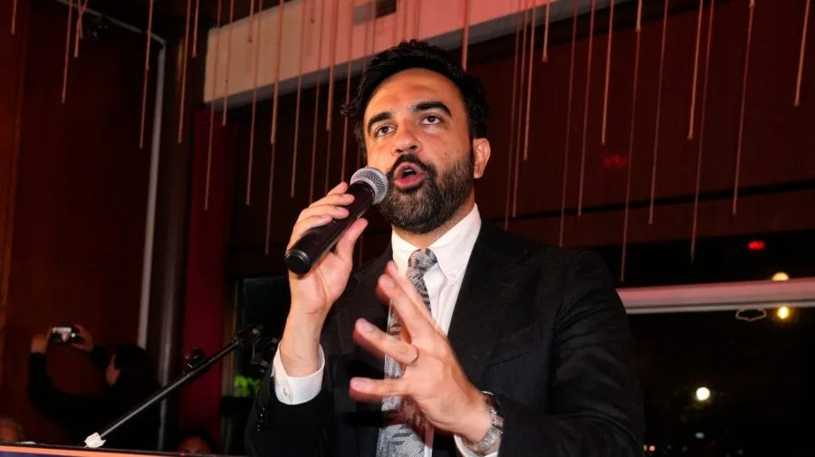 Mamdani challenges City Council over $10,000 teachers' aide bonuses