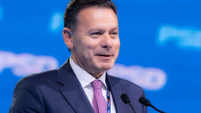 Montenegro admite que entrada do Estado na REN pode baixar fatura da luz
