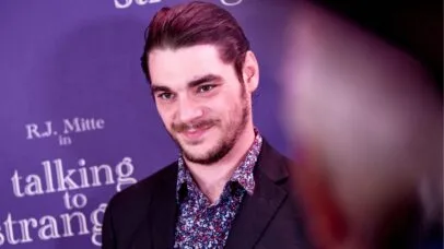 RJ Mitte, astro de ‘Breaking Bad’ que interpretou Walt Jr., morre aos 34 anos