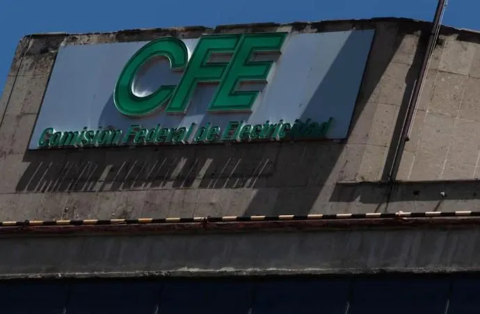 Niegan jubilados de CFE y Pemex tener pensiones doradas