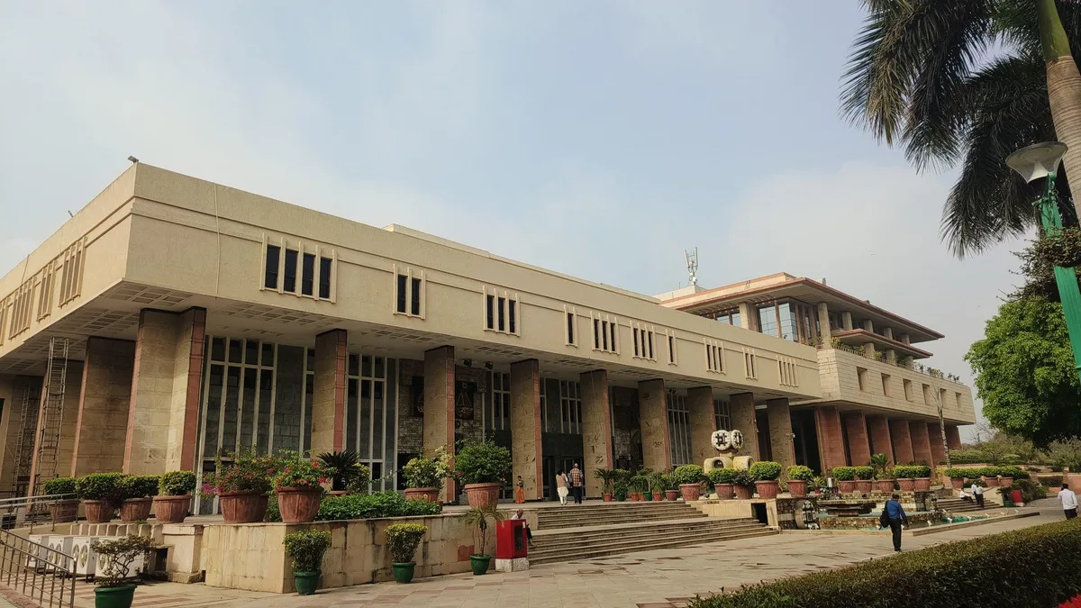 Delhi HC denies default bail to 2025 Red Fort car bomb blast accused