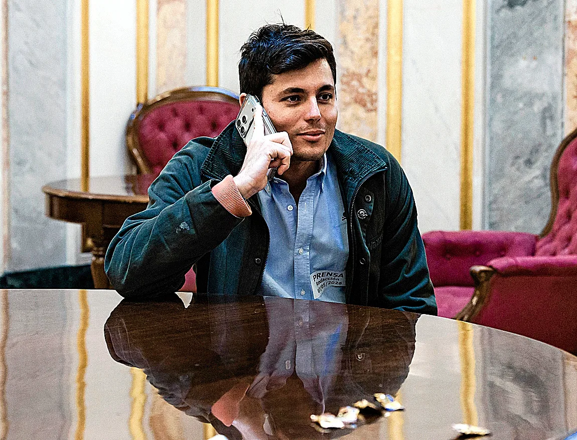 El 'precedente Quiles', primer acreditado expulsado del Congreso, por una "grabación" a Zapatero y otras 5 faltas graves