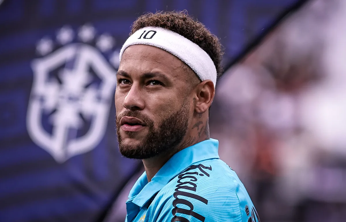 Câmara hiperbárica e fisioterapia: Neymar inicia preparação para jogo decisivo do Santos