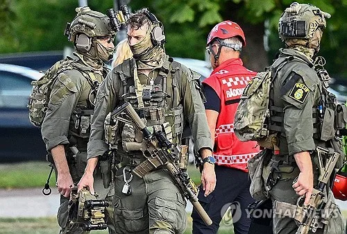 극우 테러 따라했나…스웨덴 흉기난동 배후 수사