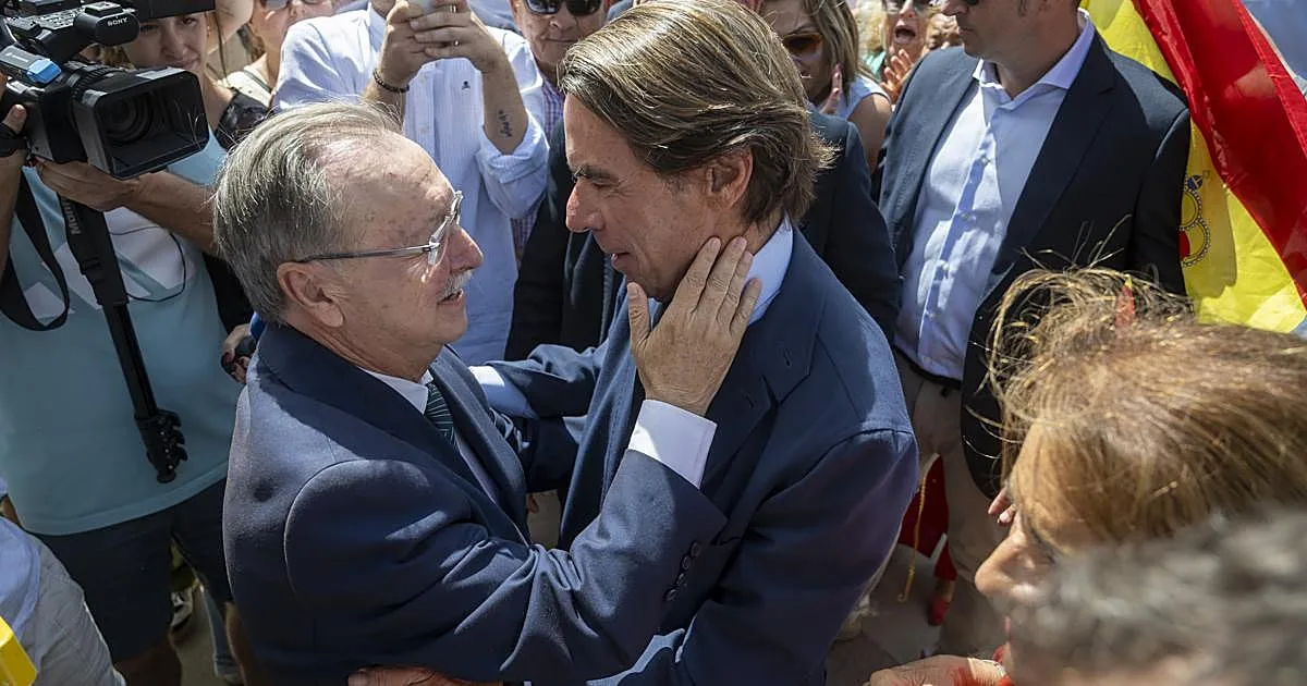 Aznar advierte de que el «futuro de Ceuta» es el de España y reclama «firmeza»: «La soberanía nacional no tiene vacaciones»