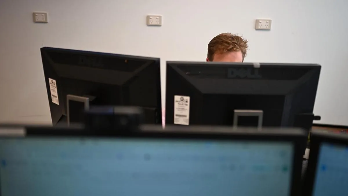 Australian-first work-from-home laws stalled again