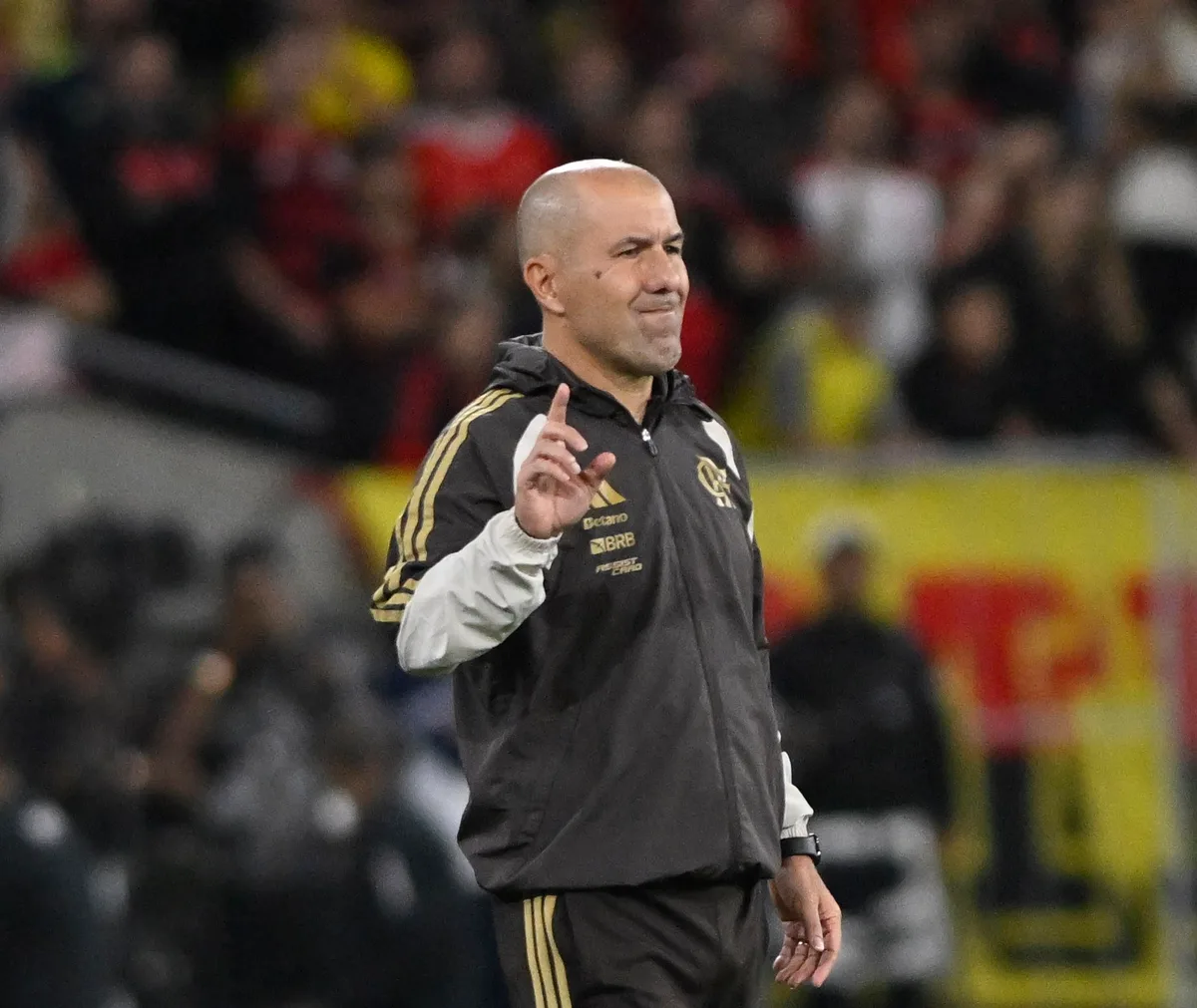 Jardim diz que apoio no Maracanã foi determinante para o Flamengo: "Saiu Jorginho, entrou torcida"