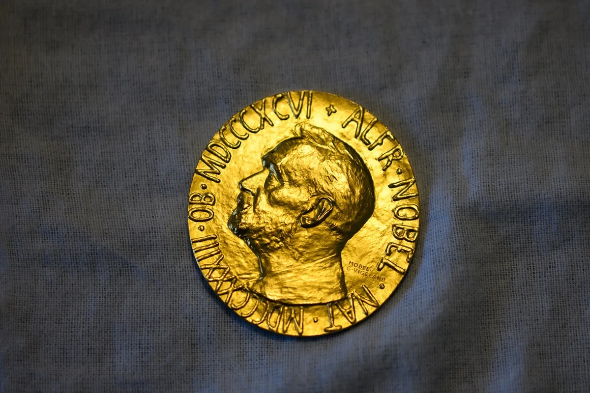 Saiba quem são os ganhadores do prêmio Nobel em 2026