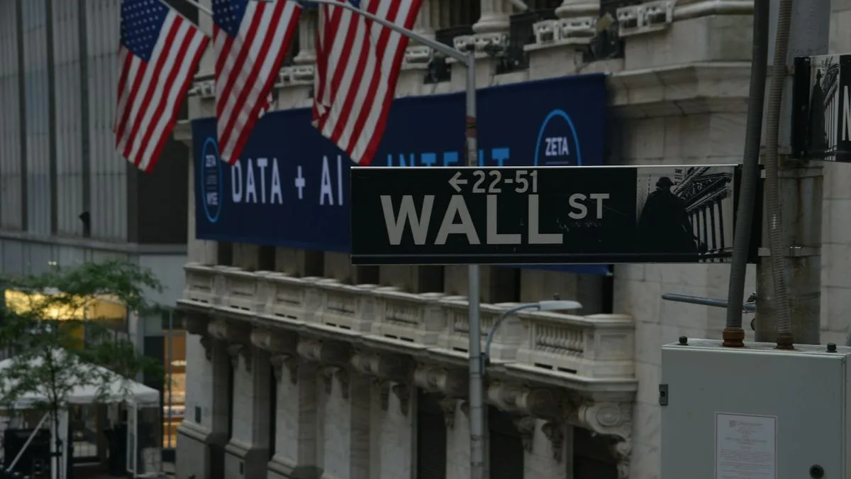 Wall Street rebotó tras la baja de los rendimientos de los bonos: qué revelaron las minutas de la Fed