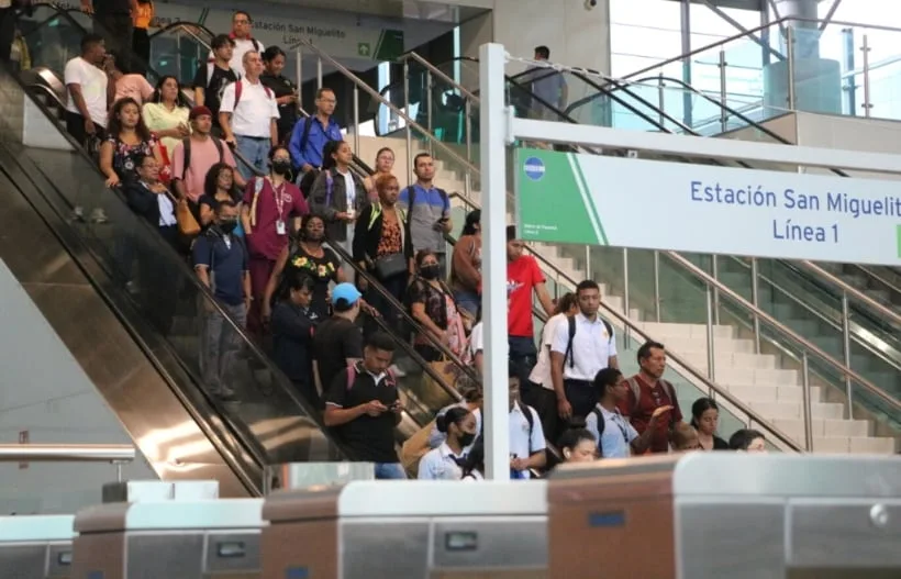 Metro de Panamá reanuda operaciones tras dos días de suspensión por el terremoto de 7.5