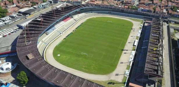 Estádio Rei Pelé tem interdição recomendada por risco de colapso parcial