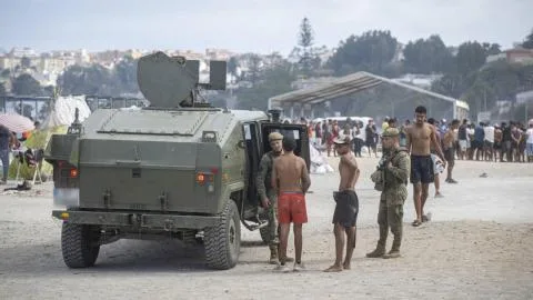 El Gobierno asegura que investigará las supuestas agresiones de militares a inmigrantes en Ceuta