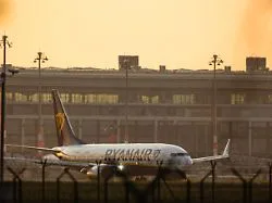 Passagierzahl wird sinken: Ryanair-Rückzug versetzt Flughafen BER einen "heftigen Schlag"
