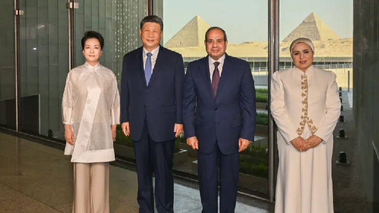 Xi Jinping, Peng Liyuan visit Grand Egyptian Museum