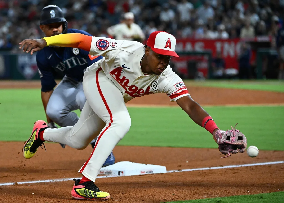The Angels And The Mariners Phoned In Their End-Of-Season Game