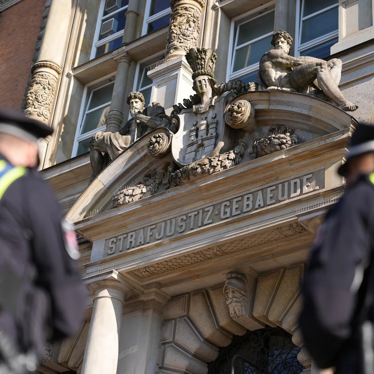 Bundesanwaltschaft - "Letzte Verteidigungswelle": Neue Anklage gegen mutmaßliche jugendliche Rechtsextremisten